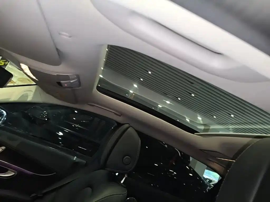 Mercedes-Benz C-Class — миниатюра 18