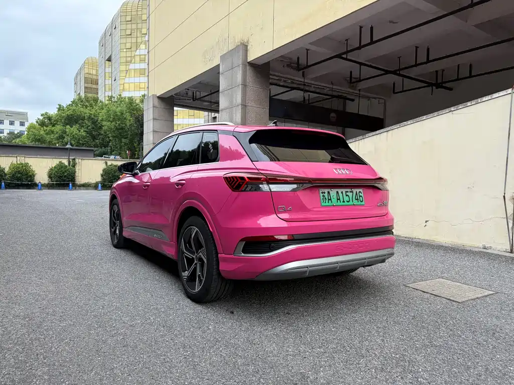 Audi Q4 e-tron — миниатюра 9