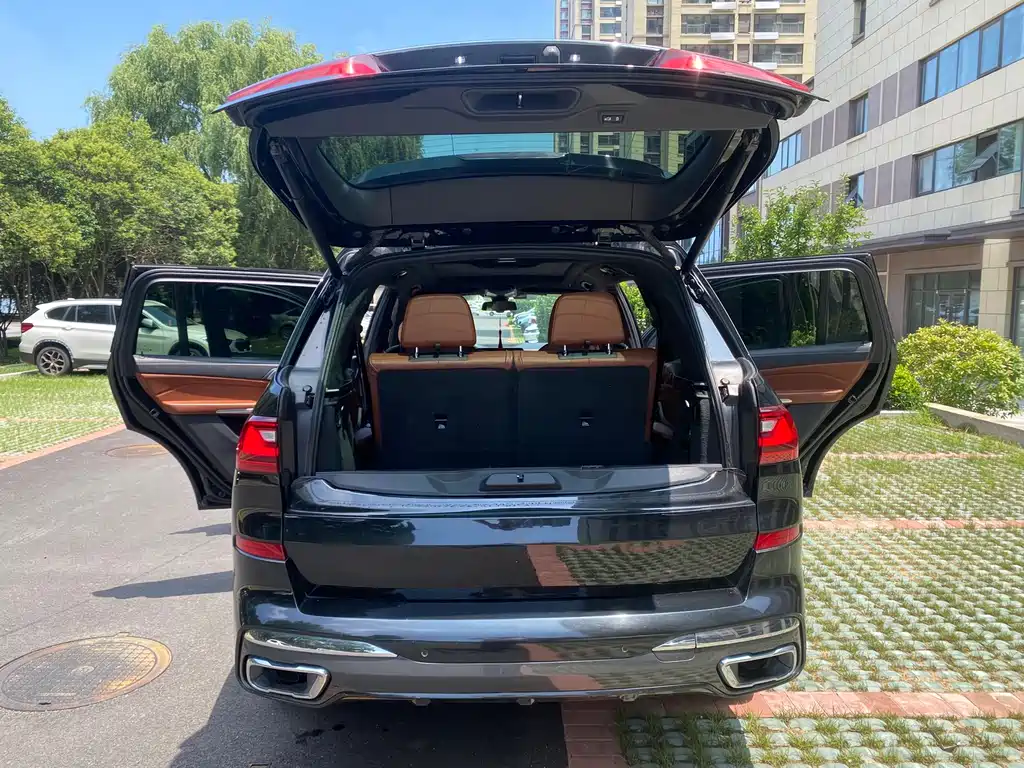 BMW X7 Facelift xDrive40i Premium Type M Sport Package, фото 8