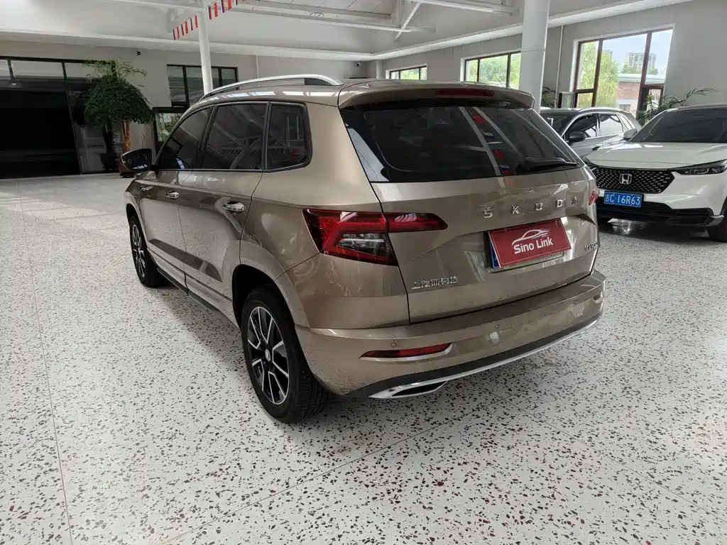 Skoda Karoq — миниатюра 6