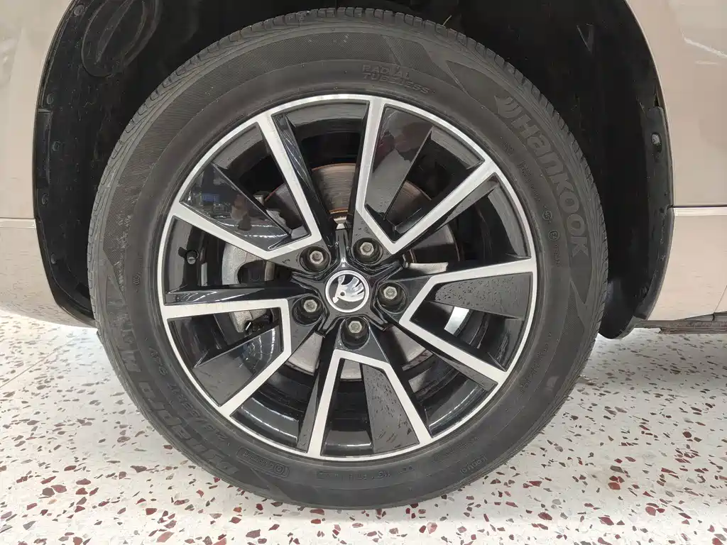 Skoda Karoq — миниатюра 22