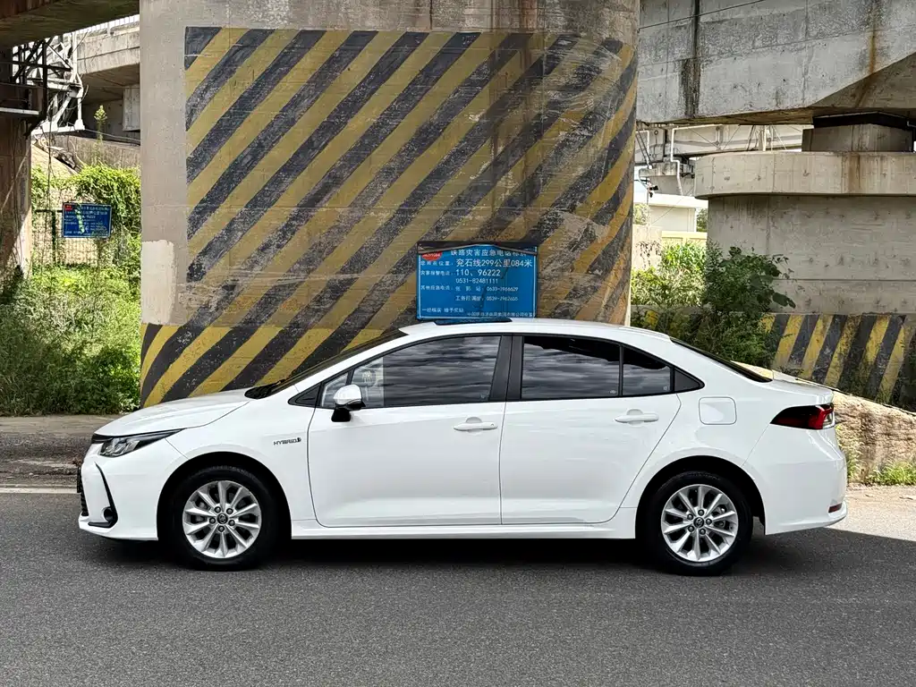 Toyota Corolla — миниатюра 6