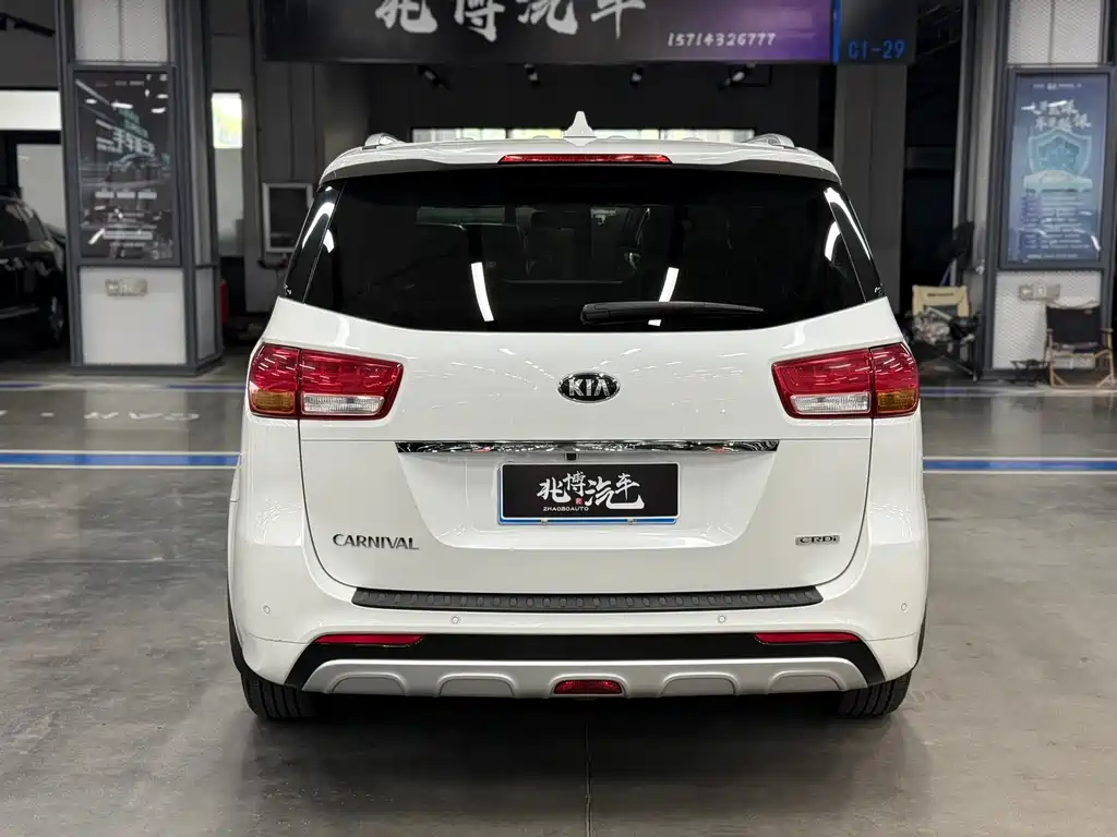 Kia Carnival — миниатюра 5