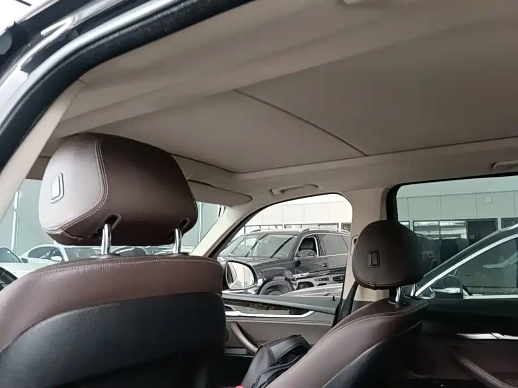 BMW X5 (Import) — миниатюра 18