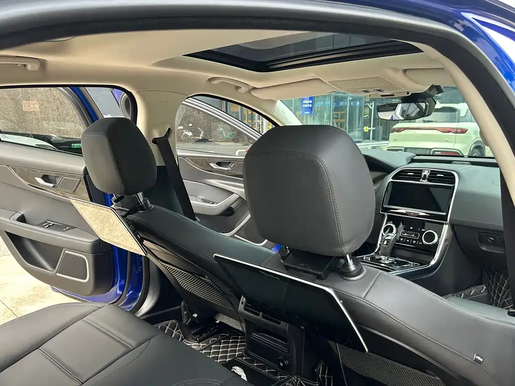 Jaguar XEL — миниатюра 7