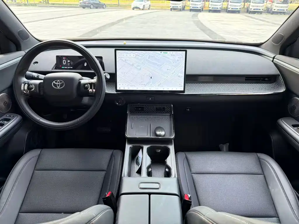 Toyota bZ3X — миниатюра 7