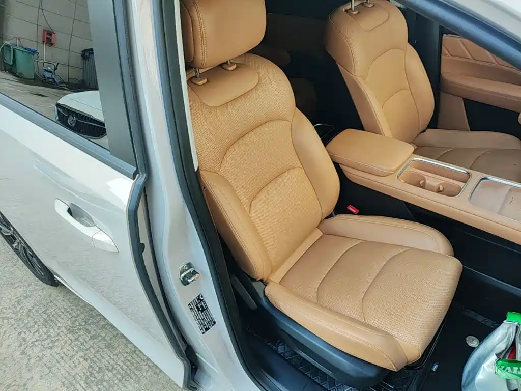 Wuling Xingguang 730 New Energy — миниатюра 25