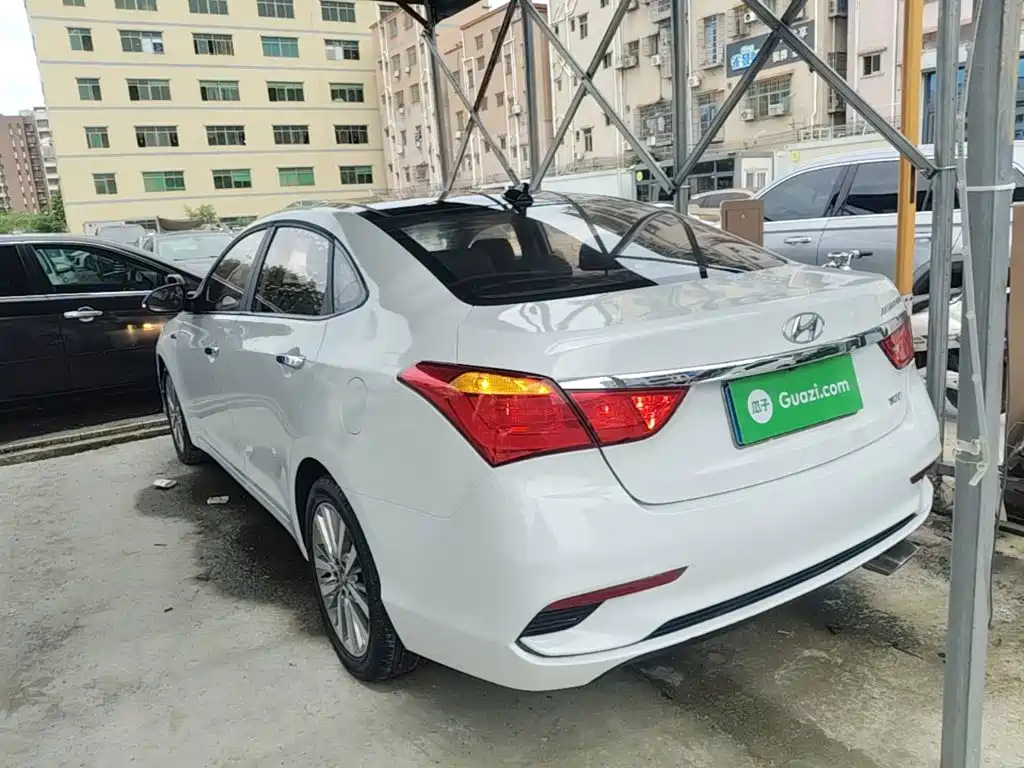 Hyundai Mistra — миниатюра 5