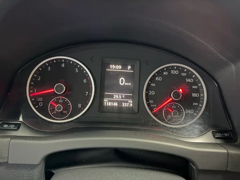 Volkswagen Tiguan — миниатюра 4