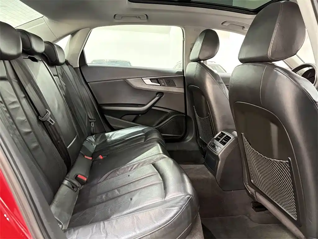 Audi A4L — миниатюра 7