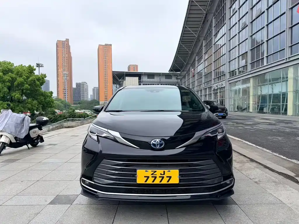 Toyota Sienna 2022