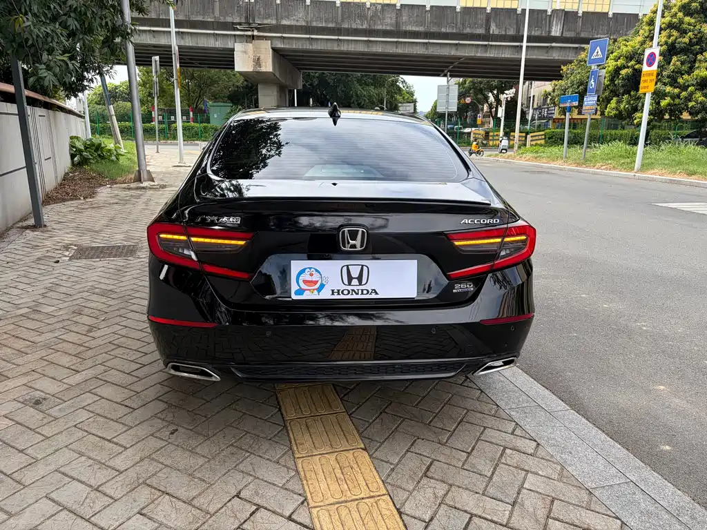 Honda Accord — миниатюра 8