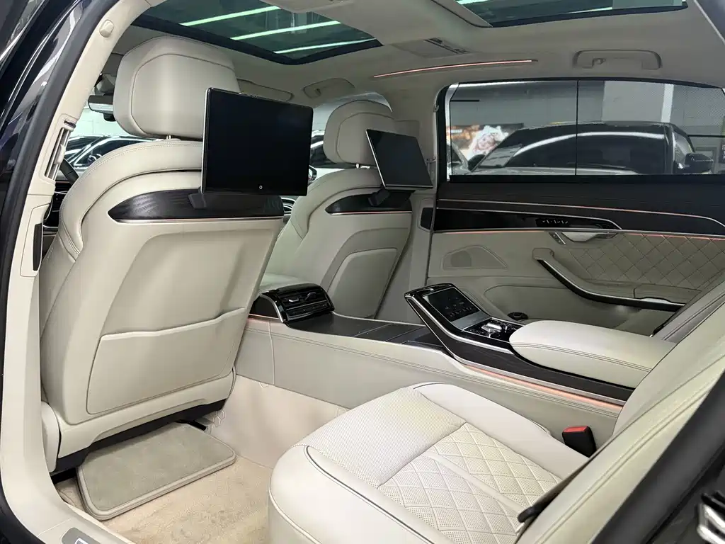 Audi A8 — миниатюра 8