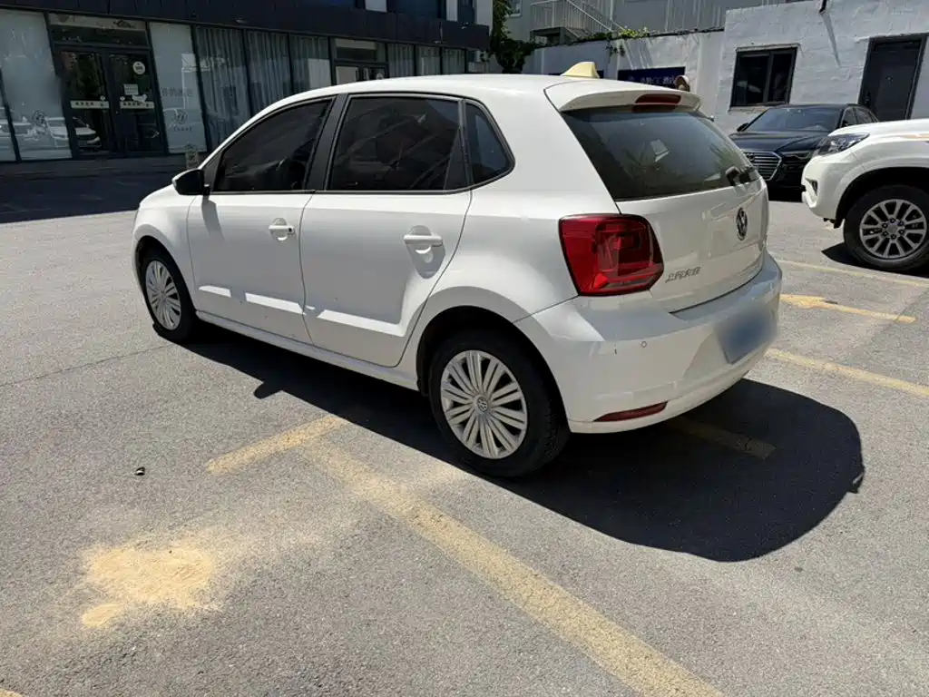 Volkswagen Polo — миниатюра 7
