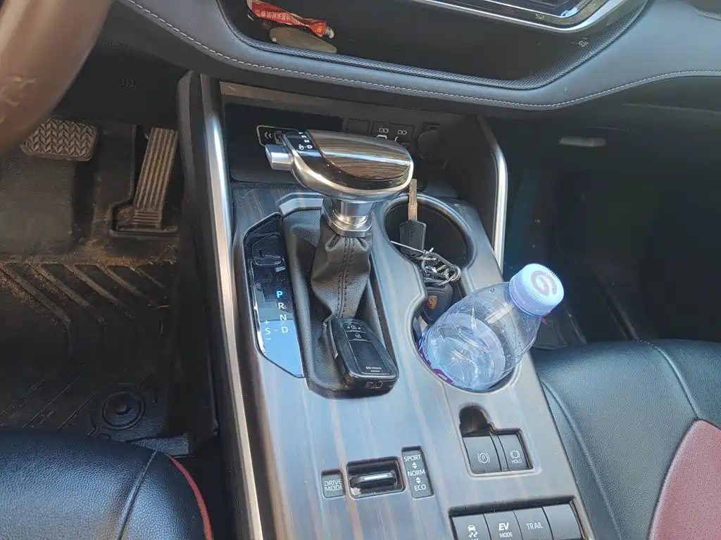 Toyota Highlander — миниатюра 10