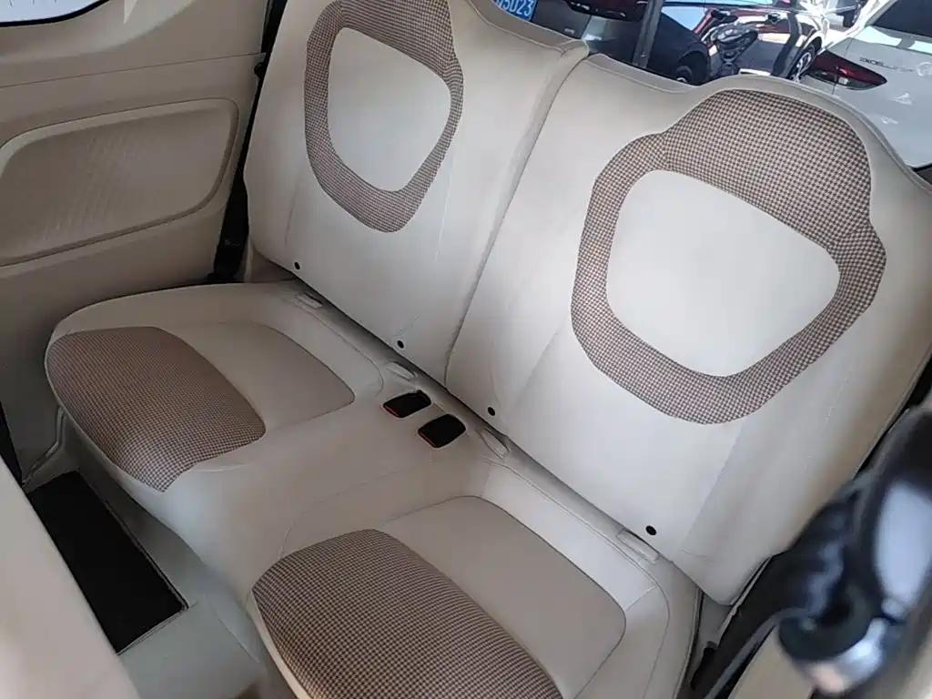 Wuling MINIEV — миниатюра 17