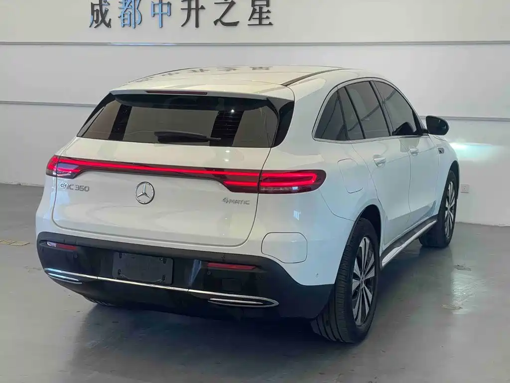 Mercedes-Benz EQC — миниатюра 17