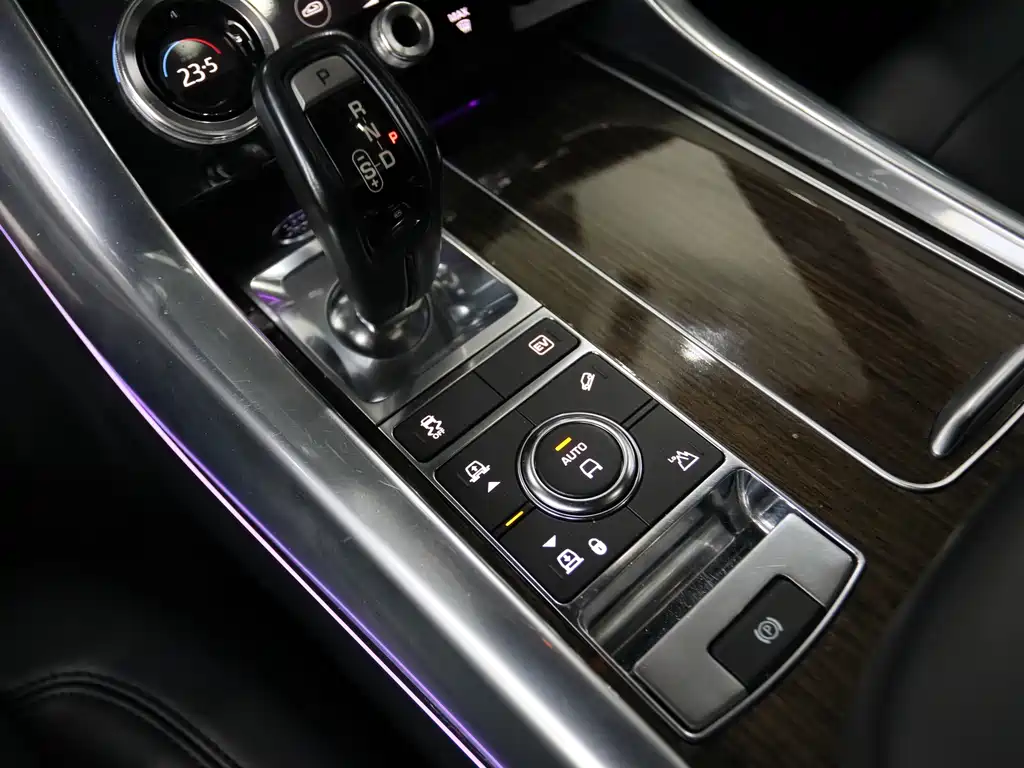 LAND ROVER RANGE ROVER SPORT NEW ENERGY