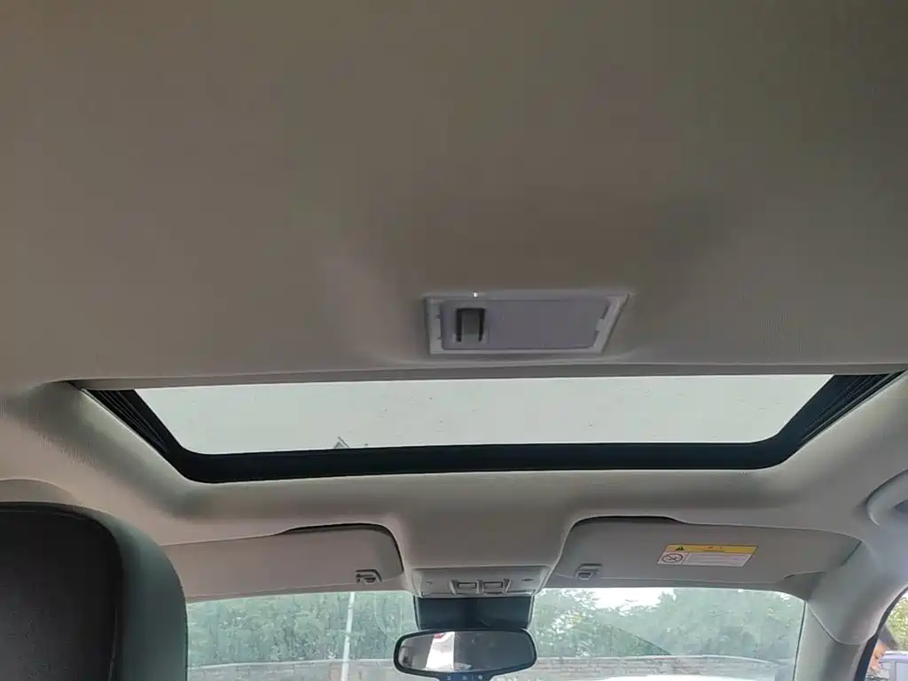 Chevrolet Trax — миниатюра 18