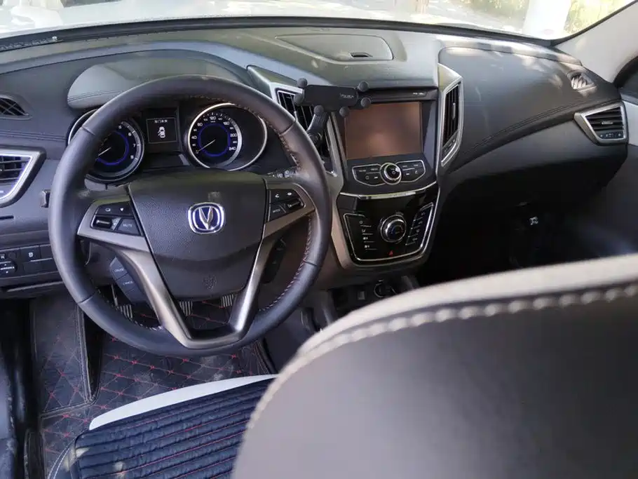 Changan CS35 — миниатюра 12