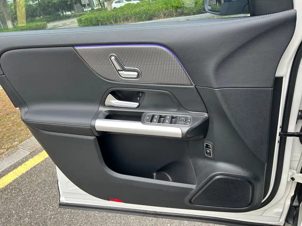 Mercedes-Benz GLA — миниатюра 17