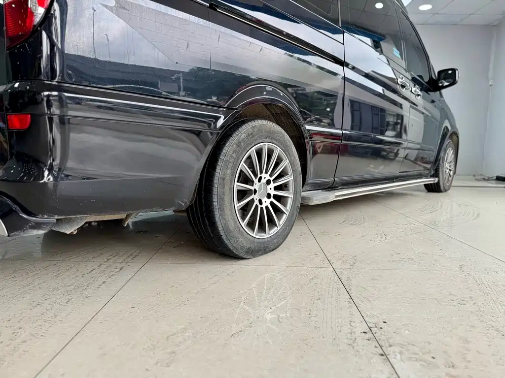 Mercedes-Benz Vito — миниатюра 18