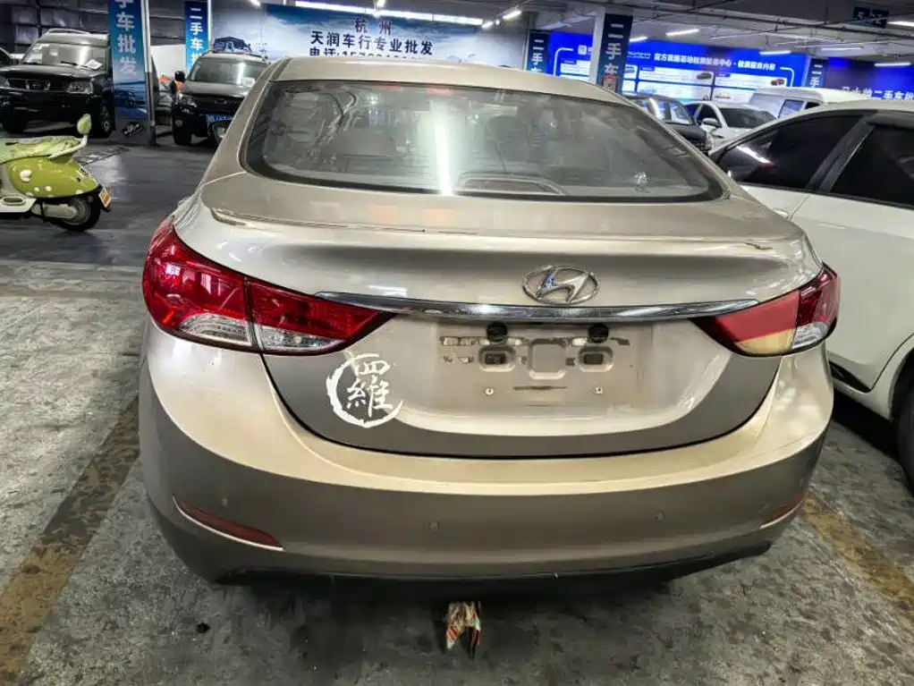 Hyundai Elantra Langdong — миниатюра 7