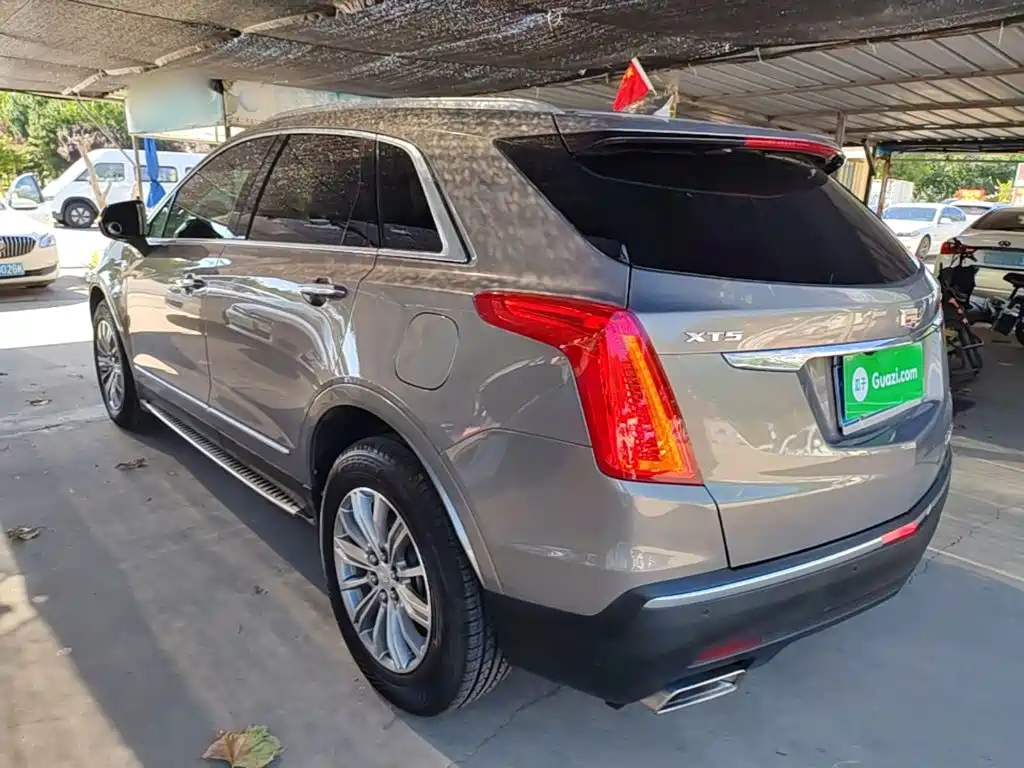 Cadillac XT5 — миниатюра 5