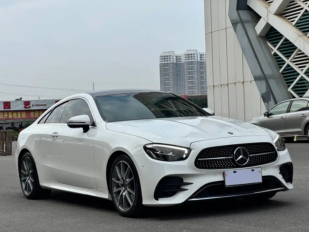 MERCEDES-BENZ E CLASS