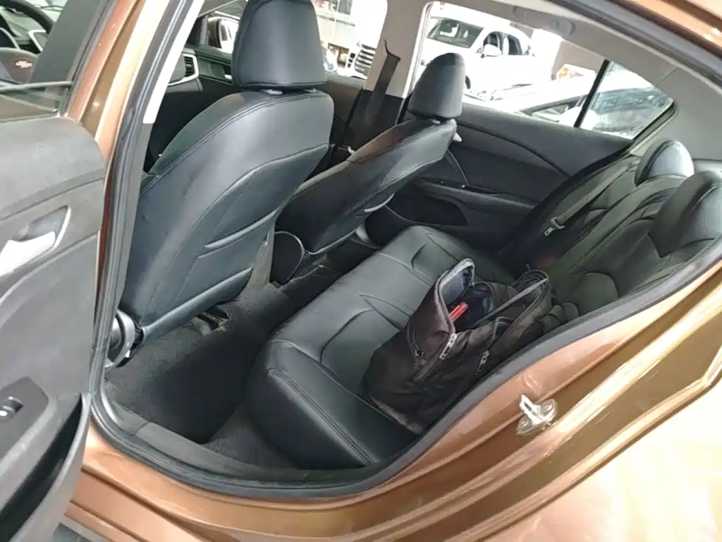 Chevrolet Cavalier — миниатюра 17