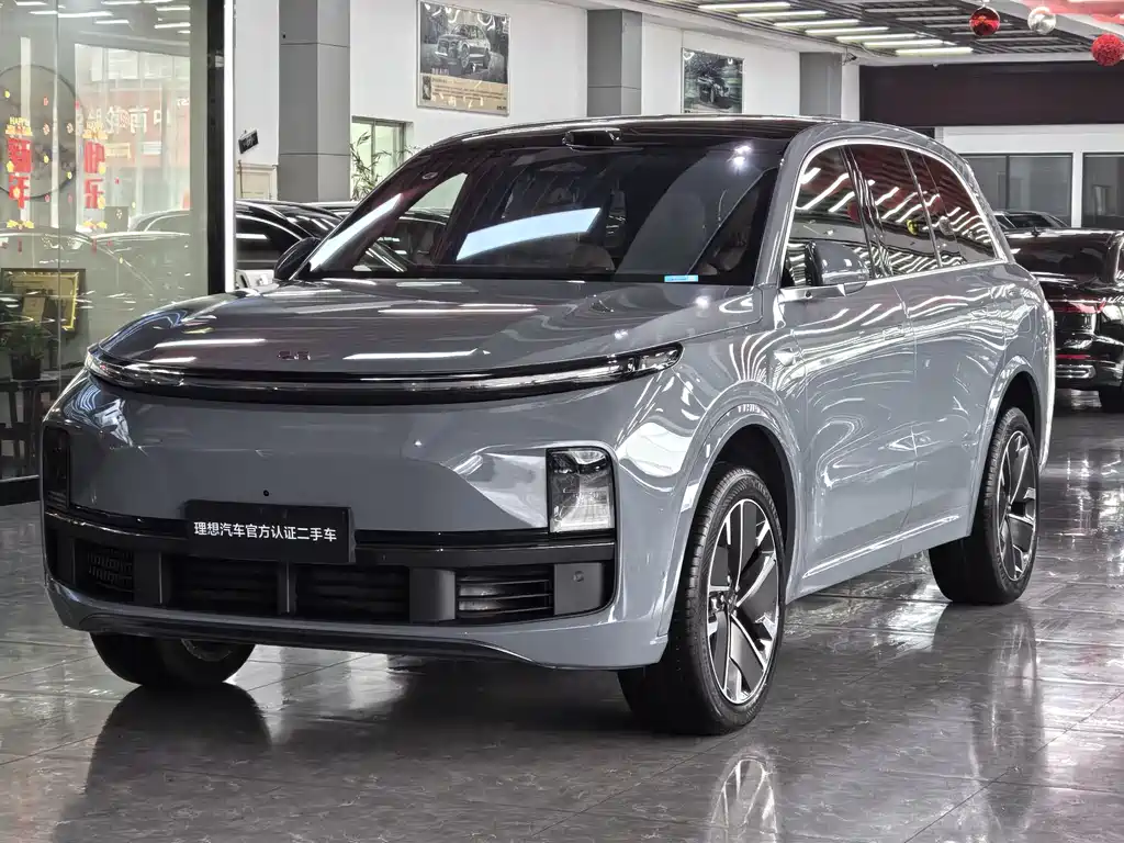 Li Auto Li L8 2025
