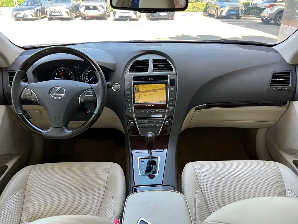 Lexus ES — миниатюра 16