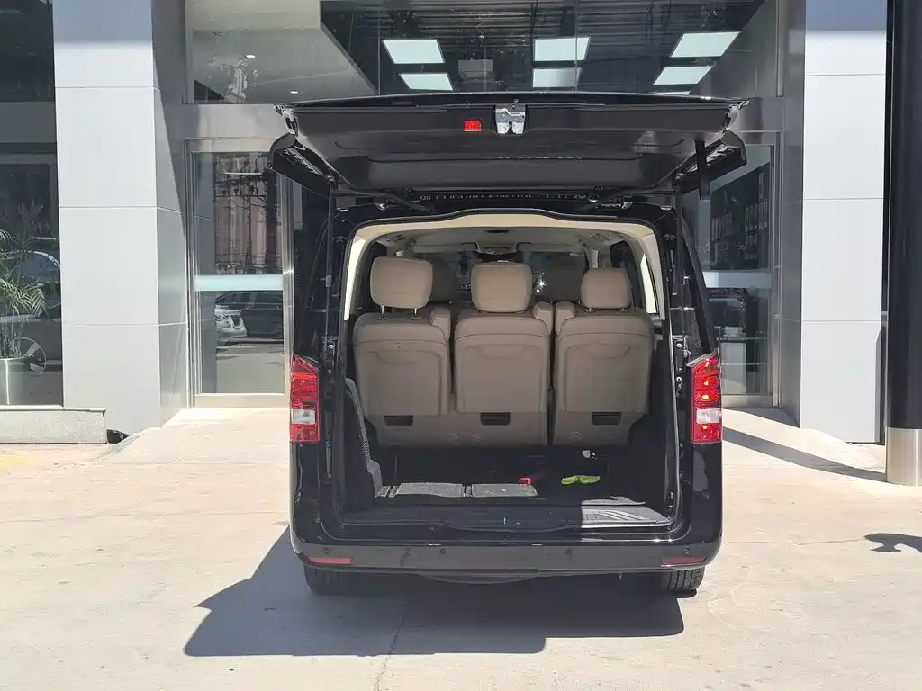 Mercedes-Benz Vito — миниатюра 15