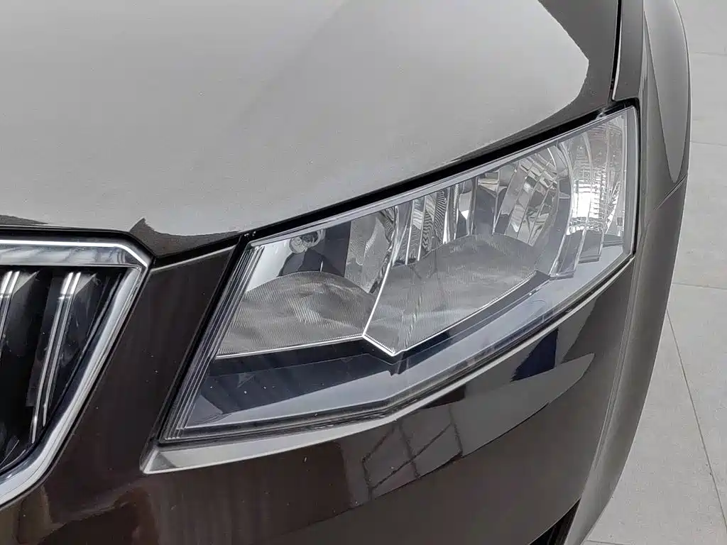 Skoda Octavia — миниатюра 7