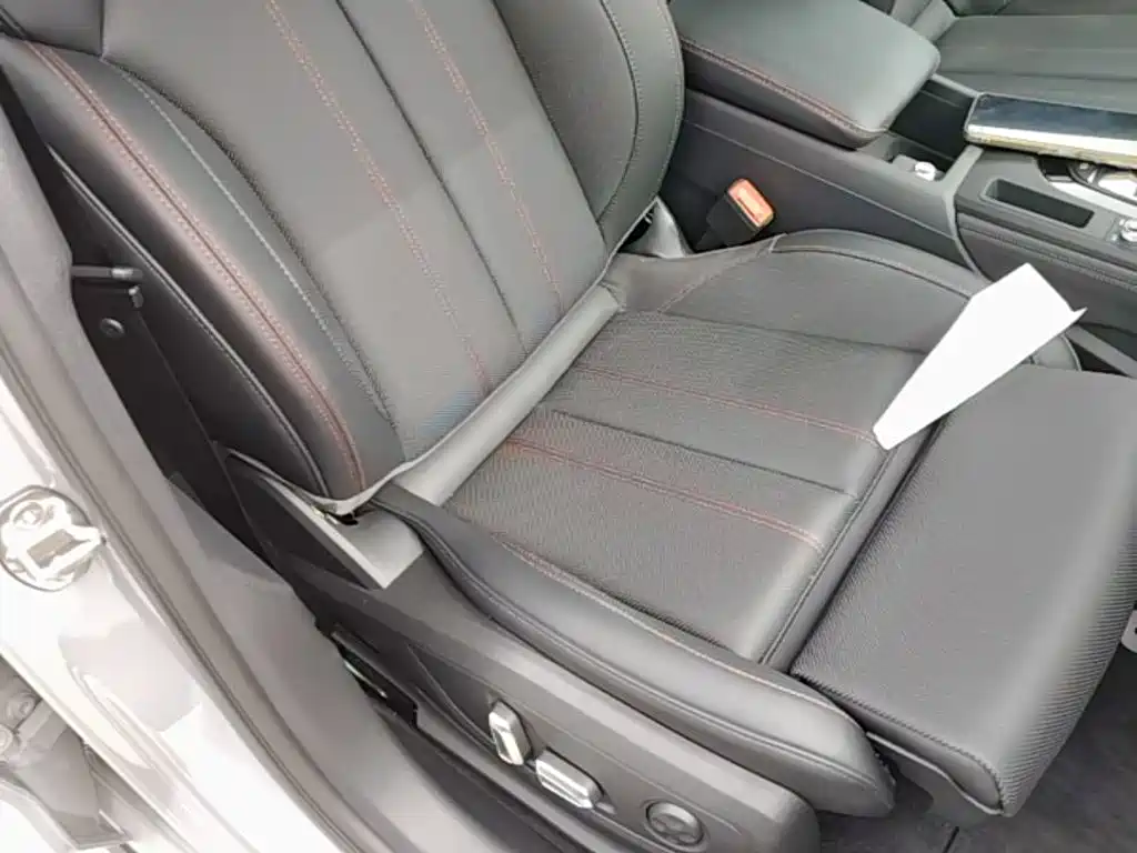 Audi A4L — миниатюра 25