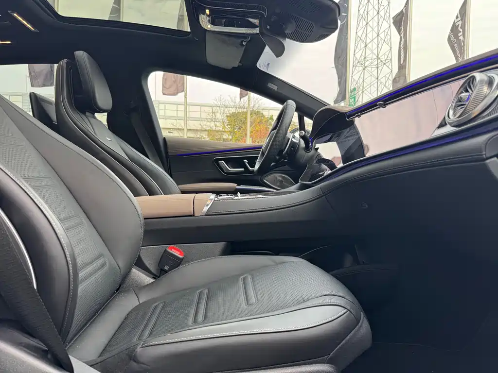 MERCEDES-BENZ EQS AMG