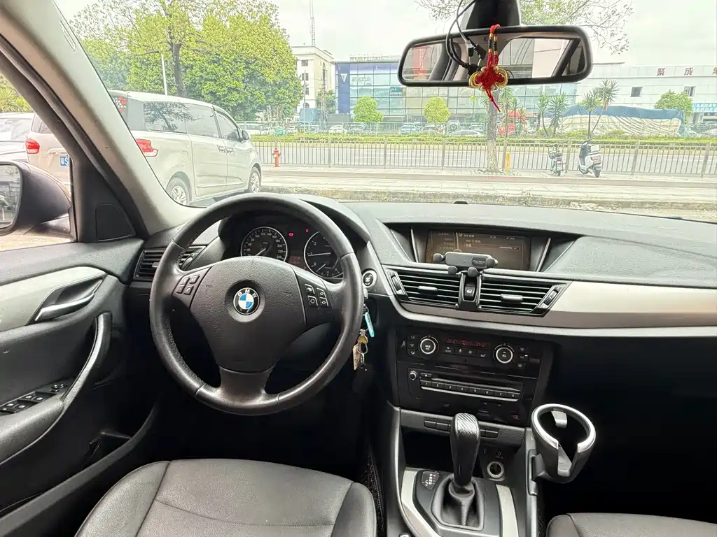 BMW X1 2013 sDrive18i Lead