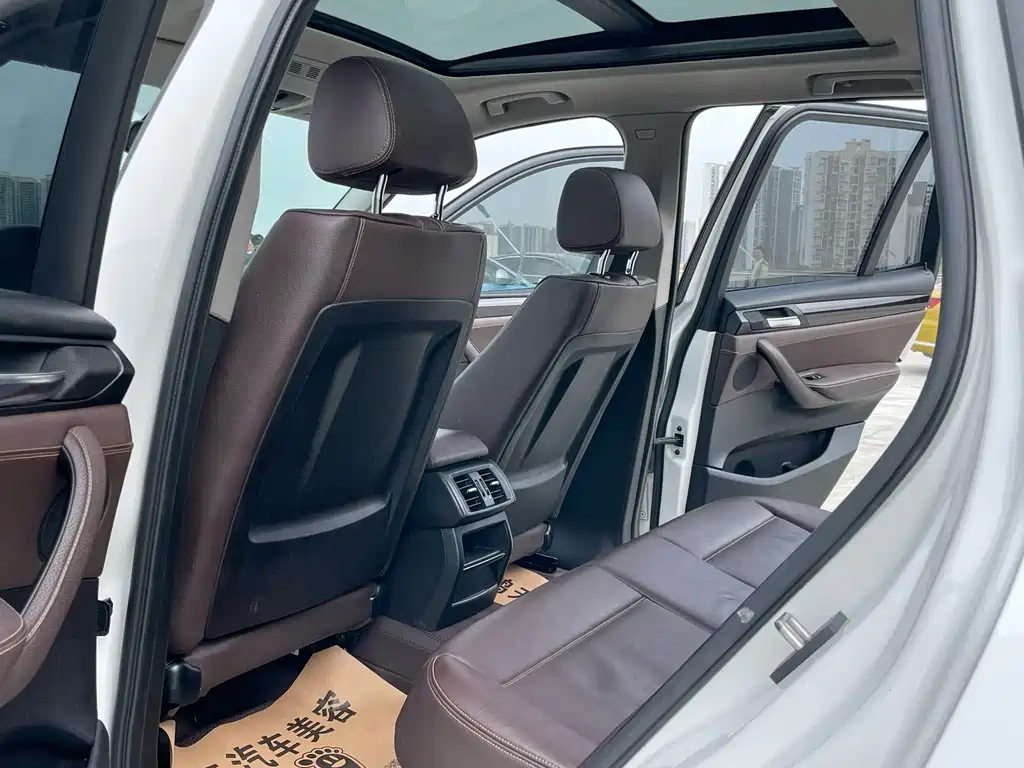 BMW X3 (Import) — миниатюра 8