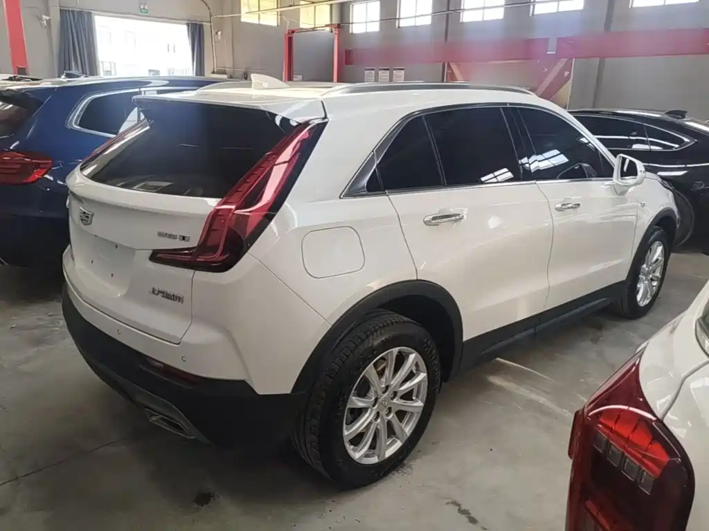 Cadillac XT4 — миниатюра 7