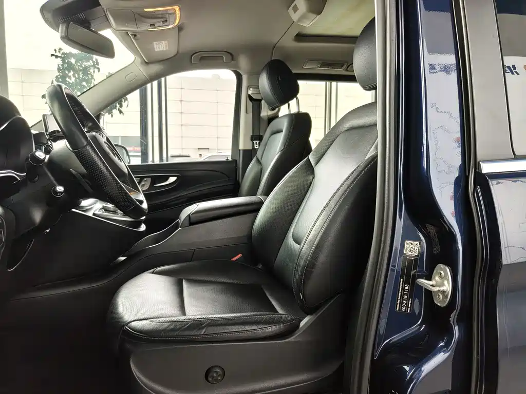 Mercedes-Benz V-Class — миниатюра 6