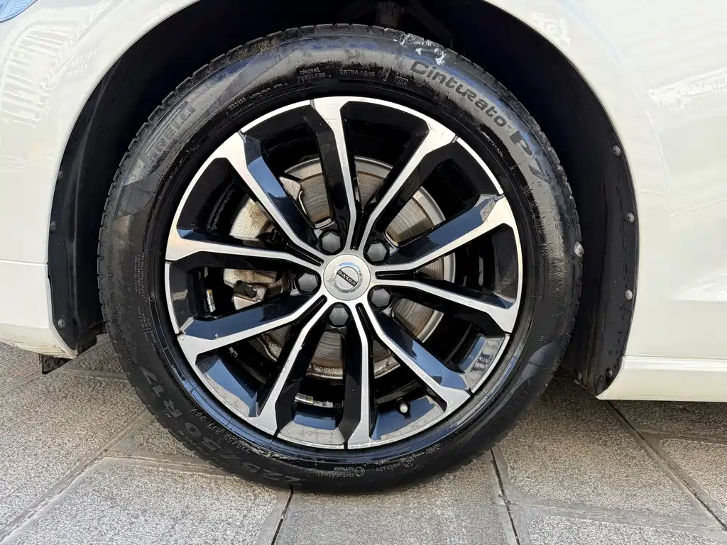 Volvo S60 — миниатюра 14