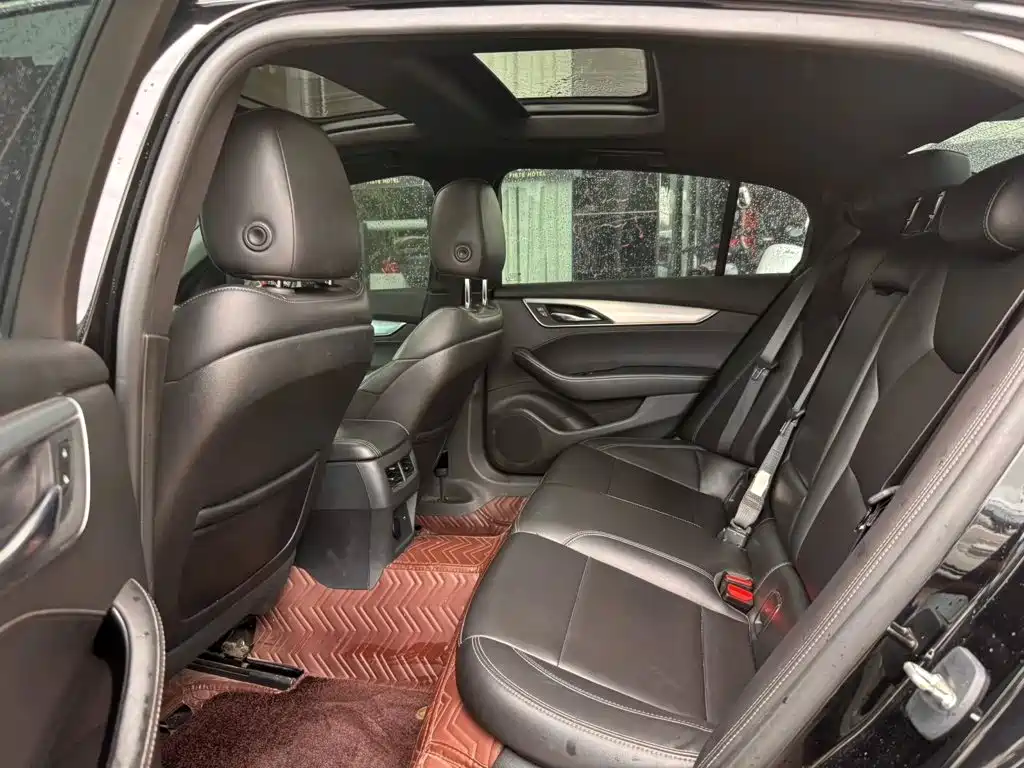 Cadillac CT5 — миниатюра 8