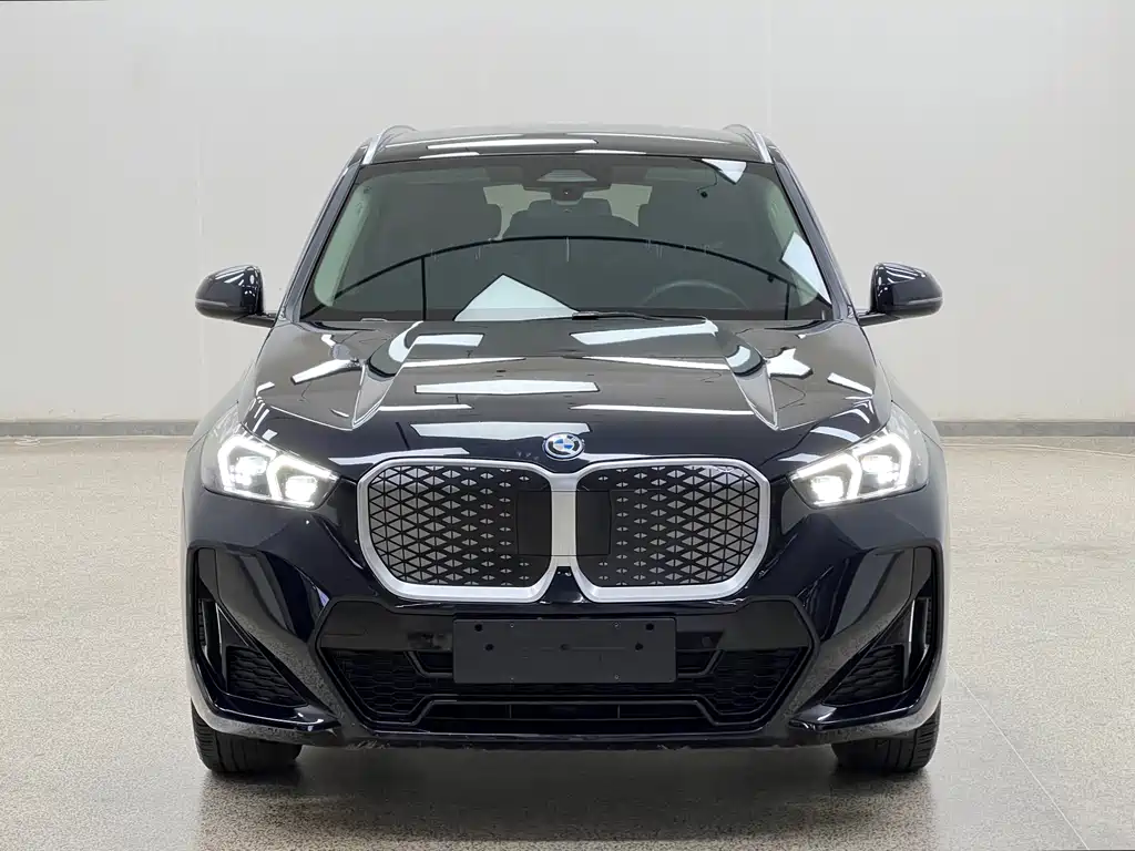 BMW iX1 — миниатюра 2