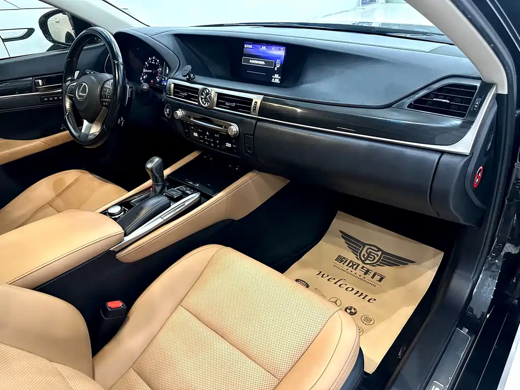 Lexus GS — миниатюра 14