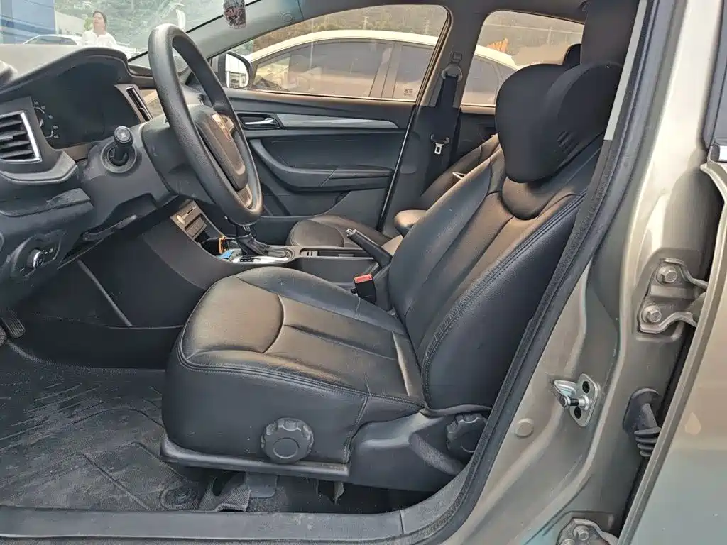 Roewe 360 — миниатюра 14