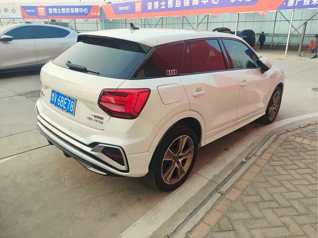 Audi Q2L — миниатюра 2