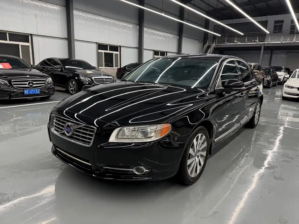 Volvo S80L 2012