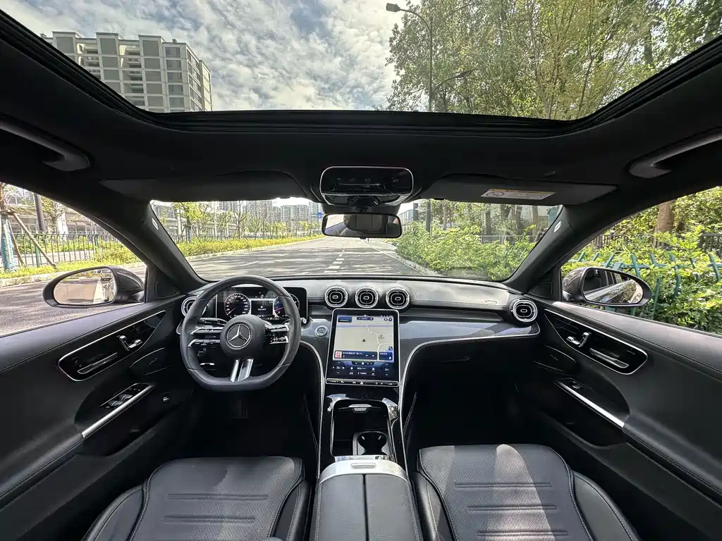 Mercedes-Benz C-Class — миниатюра 9
