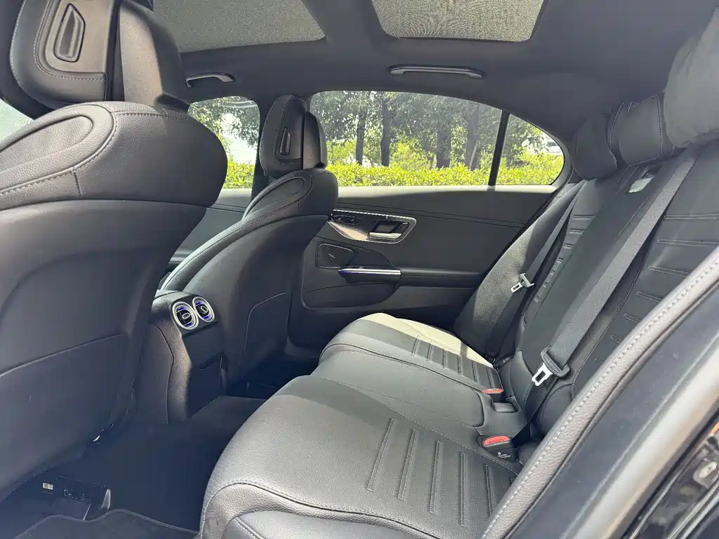 Mercedes-Benz C-Class C 2025 C 260 L Sport
