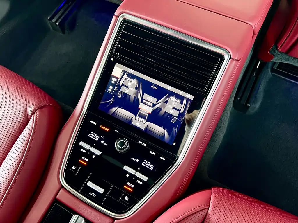 Porsche Panamera — миниатюра 19